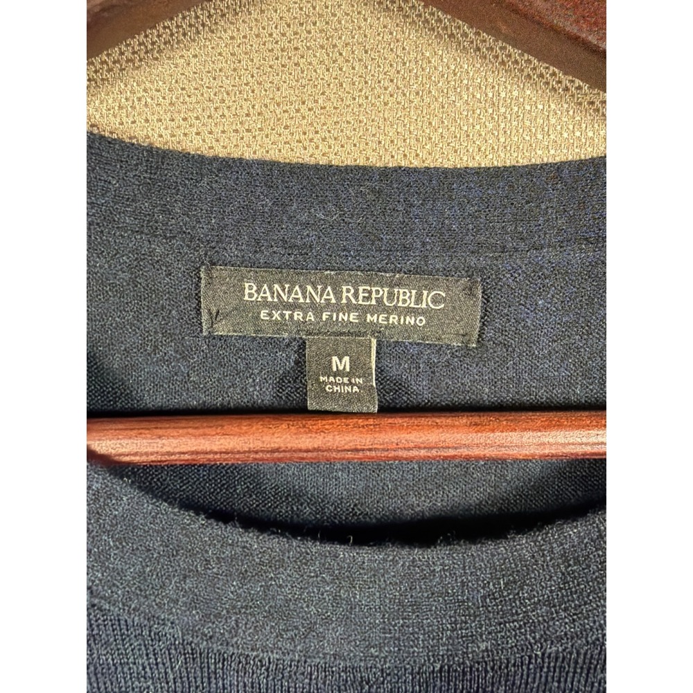 Banana Republic‎ Sweater Men's M Navy Merino Wool Tipped Crew Neck Pullover - Picture 4 of 5